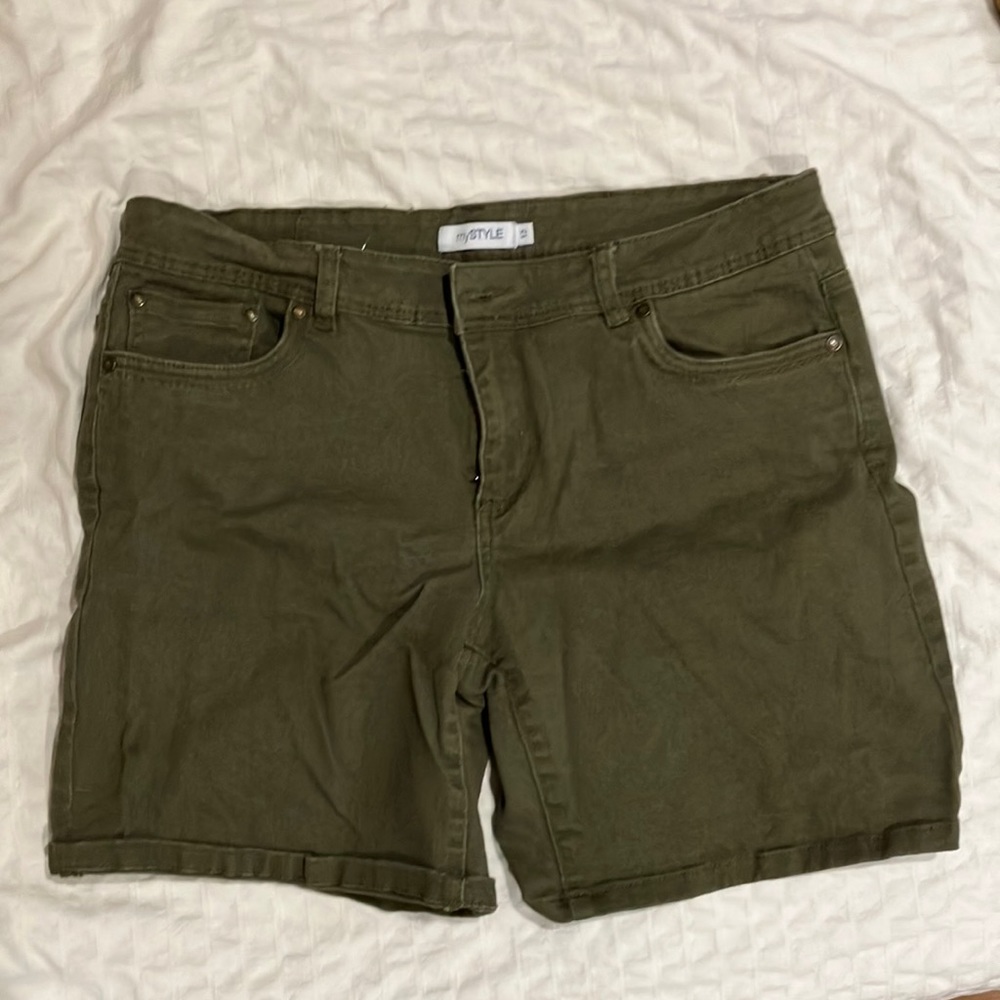 Long inseam mid rise shorts